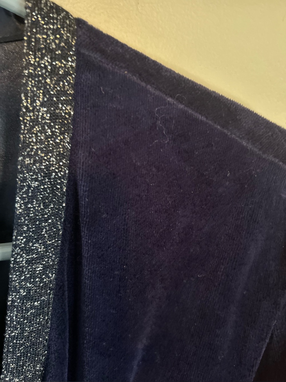 Simons Nu velvet robe - Picture 7 of 14